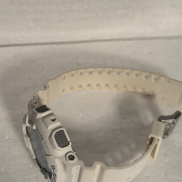 Casio G Shock NWOT condition Matte white - Picture 10 of 11
